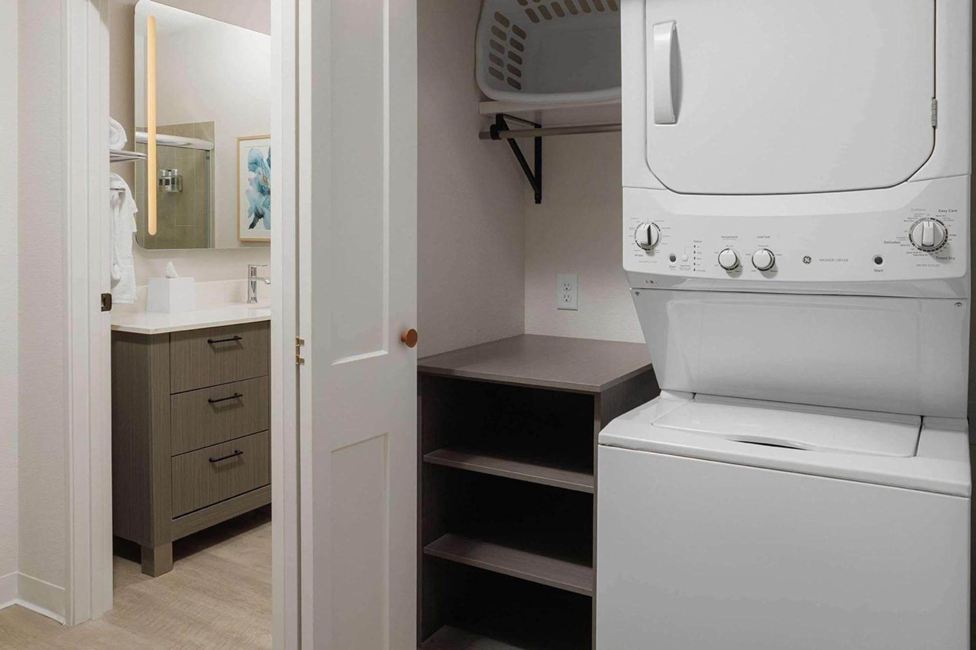 Waterwalk Extended Stay By Wyndham Jacksonville Deerwood Pk ภายนอก รูปภาพ