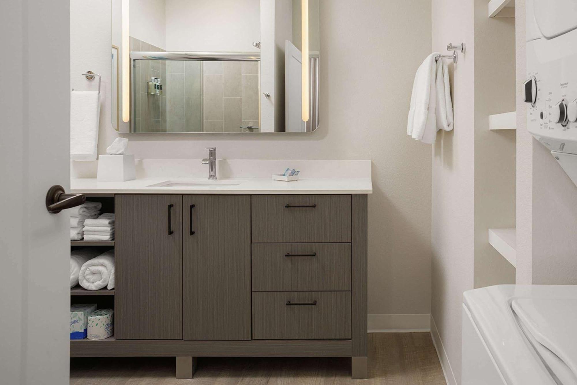 Waterwalk Extended Stay By Wyndham Jacksonville Deerwood Pk ภายนอก รูปภาพ