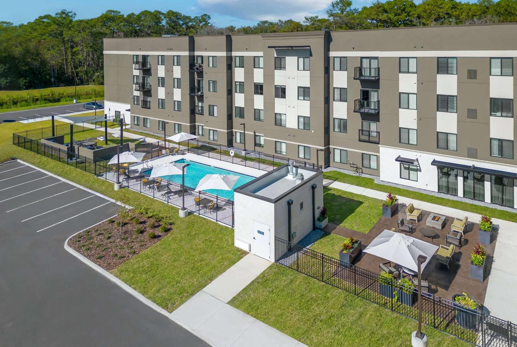 Waterwalk Extended Stay By Wyndham Jacksonville Deerwood Pk ภายนอก รูปภาพ